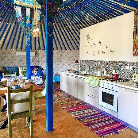 Hotel Exclusive Nirvana yurts Glamping Kato Drys Exterior foto