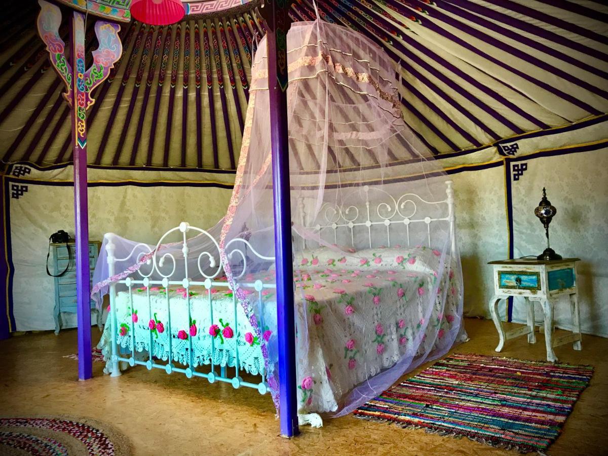 Exclusive Nirvana yurts Glamping Kato Drys Exterior foto